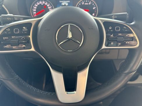 Used 2022 Mercedes-Benz Sprinter 3500 image 68