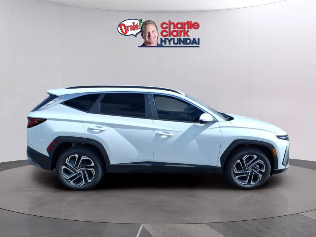 New 2026 Hyundai Tucson SEL Plus FWD image 6