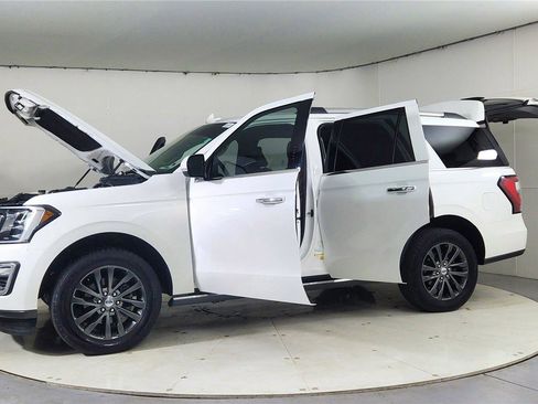 Used 2021 Ford Expedition Limited image 10