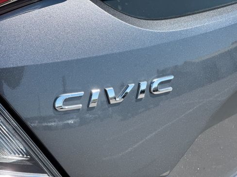 Used 2019 Honda Civic EX image 30