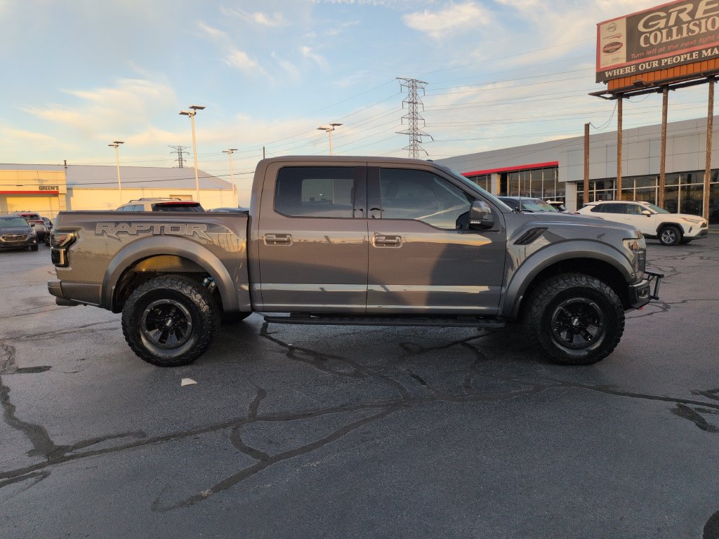 Used 2018 Ford F150 Raptor w/ Equipment Group 802A Luxury AWD/4WD image 6