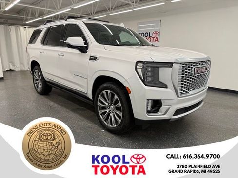 Used 2021 GMC Yukon Denali w/ Denali Premium Package image 1
