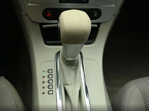 Used 2012 Chevrolet Malibu LS FWD image 33