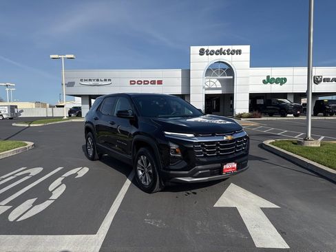 Used 2025 Chevrolet Equinox LT image 1