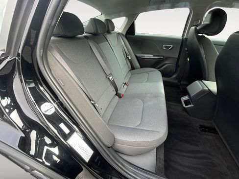 Used 2025 Kia K4 LXS image 11