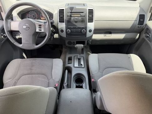 Used 2011 Nissan Frontier SV RWD image 10