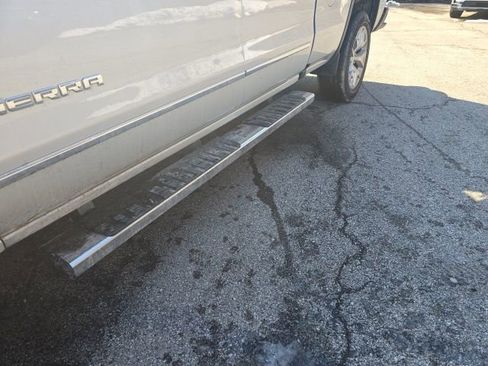 Used 2018 GMC Sierra 1500 SLT w/ SLT Premium Package image 18