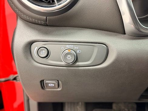 Used 2020 Chevrolet Blazer LT w/ Sound & Technology Package image 20