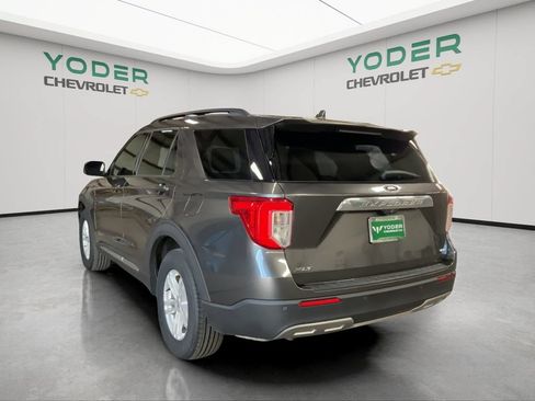 Used 2020 Ford Explorer XLT w/ Equipment Group 202A AWD/4WD image 10