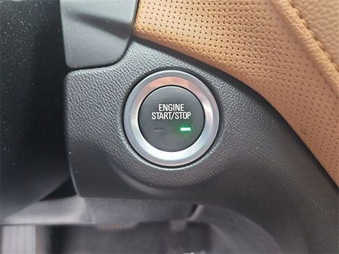 Used 2019 Chevrolet Equinox Premier image 17