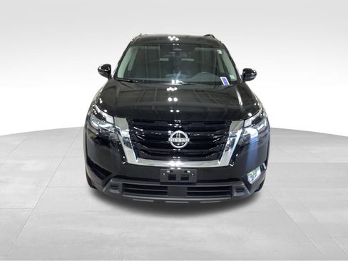 Used 2025 Nissan Pathfinder SV image 7