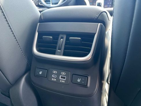 Used 2024 Subaru Outback Touring w/ Popular Package #2 AWD/4WD image 17
