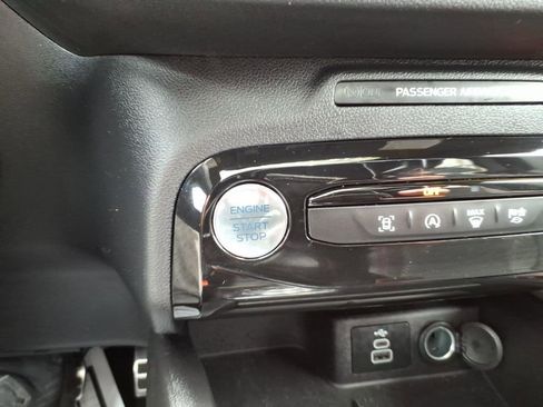 Used 2024 Ford Escape ST-Line w/ Tech Pack #1 AWD/4WD image 25
