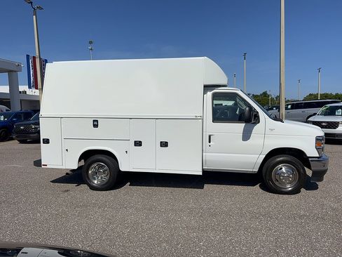 Certified 2025 Ford E-350 and Econoline 350 Super Duty w/ Power Equipment Group RWD image 5