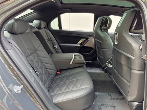 Used 2026 BMW 740i w/ Premium Package RWD image 48