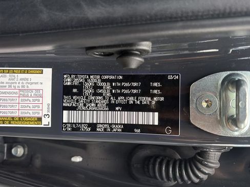 Used 2024 Toyota 4Runner SR5 Premium w/ Moonroof Package AWD/4WD image 28