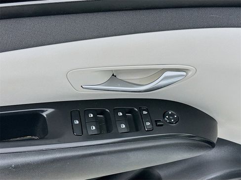 Used 2023 Hyundai Tucson SEL w/ Convenience Package image 21
