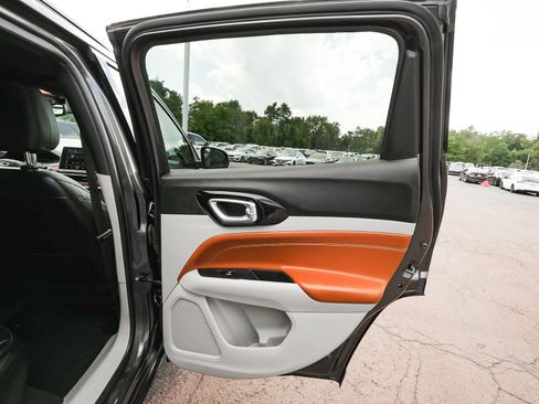 Used 2023 Jeep Compass Limited AWD/4WD image 13