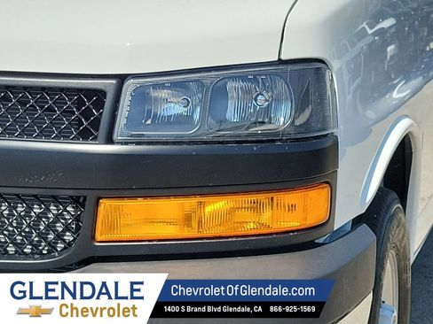 New 2026 Chevrolet Express 2500 Extended w/ Driver Convenience Package RWD image 18