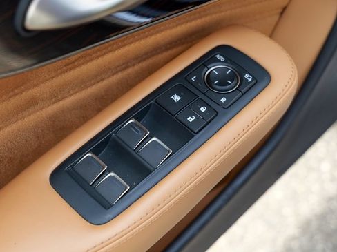 Used 2024 Lexus LS 500 AWD w/ Interior Upgrade Package image 19