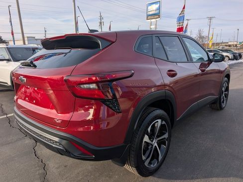 Used 2024 Chevrolet Trax RS w/ Driver Confidence Package image 5