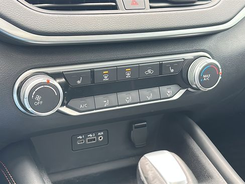 Used 2019 Nissan Altima 2.5 SR w/ SR Premium Package image 34