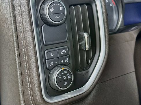 Used 2019 Chevrolet Silverado 1500 LTZ RWD image 10