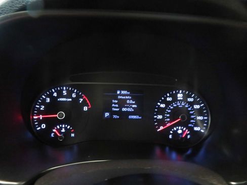 Used 2020 Kia Soul LX image 28