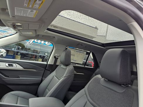 New 2026 Ford Explorer Active w/ Active Comfort Package AWD/4WD image 14