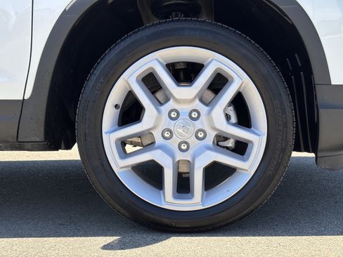 Used 2024 Honda Passport EX-L image 12