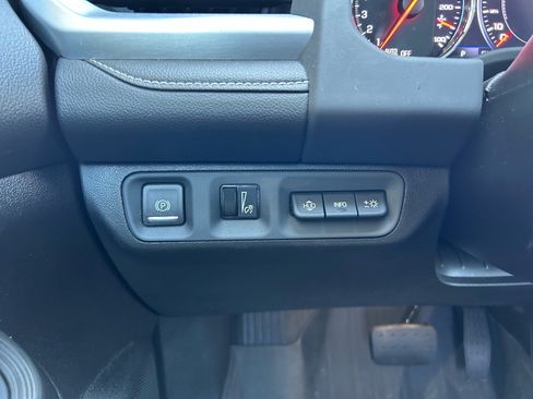 Used 2023 GMC Acadia SLT w/ Elevation Edition AWD/4WD image 15