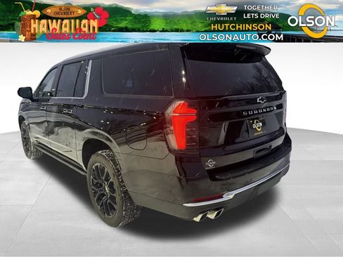 Certified 2025 Chevrolet Suburban High Country image 3