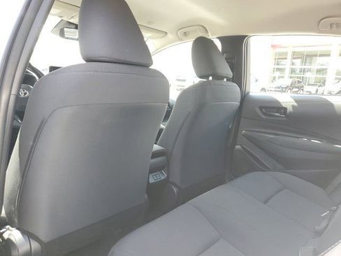 Used 2025 Toyota Corolla LE image 9