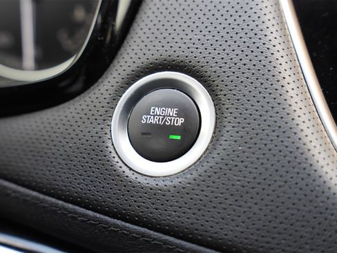 Used 2023 Cadillac XT6 Luxury image 15