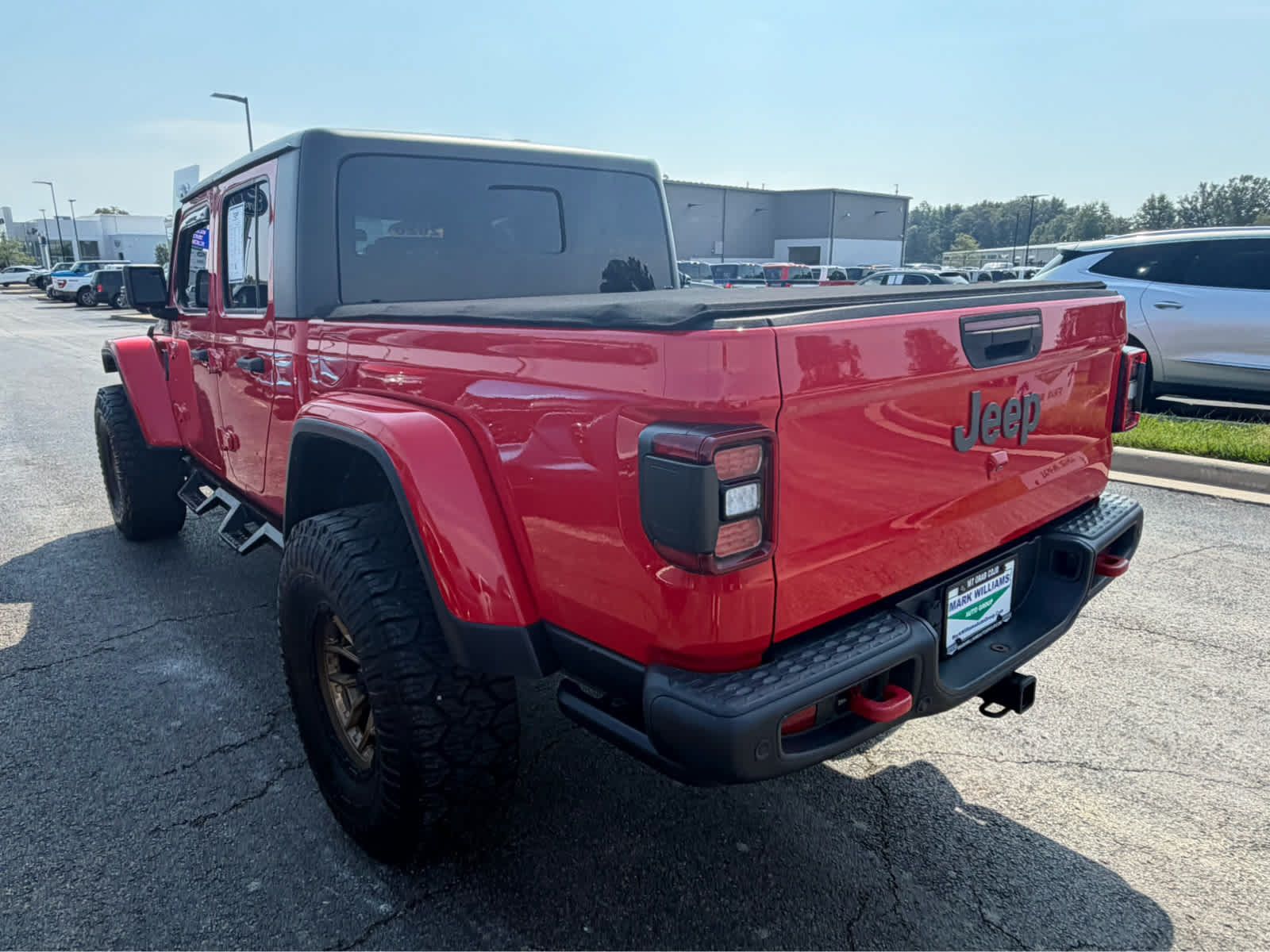 Used 2020 Jeep Gladiator Rubicon w/ LED Lighting Group AWD/4WD image 7