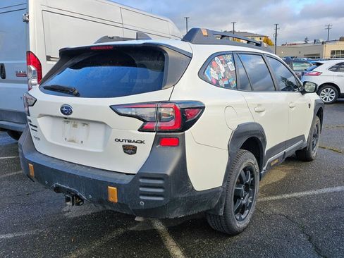 Used 2022 Subaru Outback Wilderness w/ Wilderness Package image 8