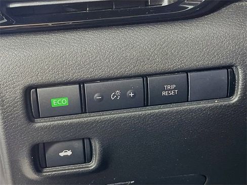 Used 2024 Nissan Sentra SV image 11