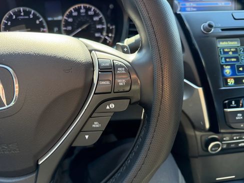 Used 2016 Acura ILX FWD image 25