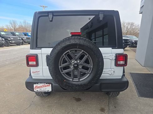 New 2026 Jeep Wrangler Unlimited Sport AWD/4WD image 9