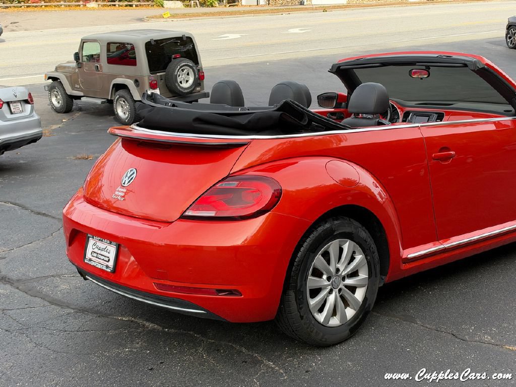 Used 2019 Volkswagen Beetle 2.0T S FWD image 33