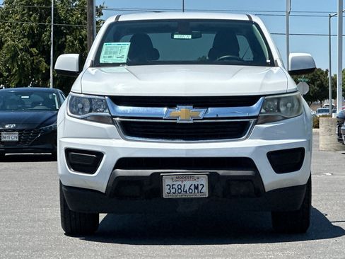 Used 2018 Chevrolet Colorado W/T w/ WT Convenience Package RWD image 9