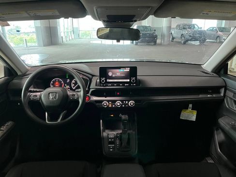Used 2025 Honda CR-V LX image 35
