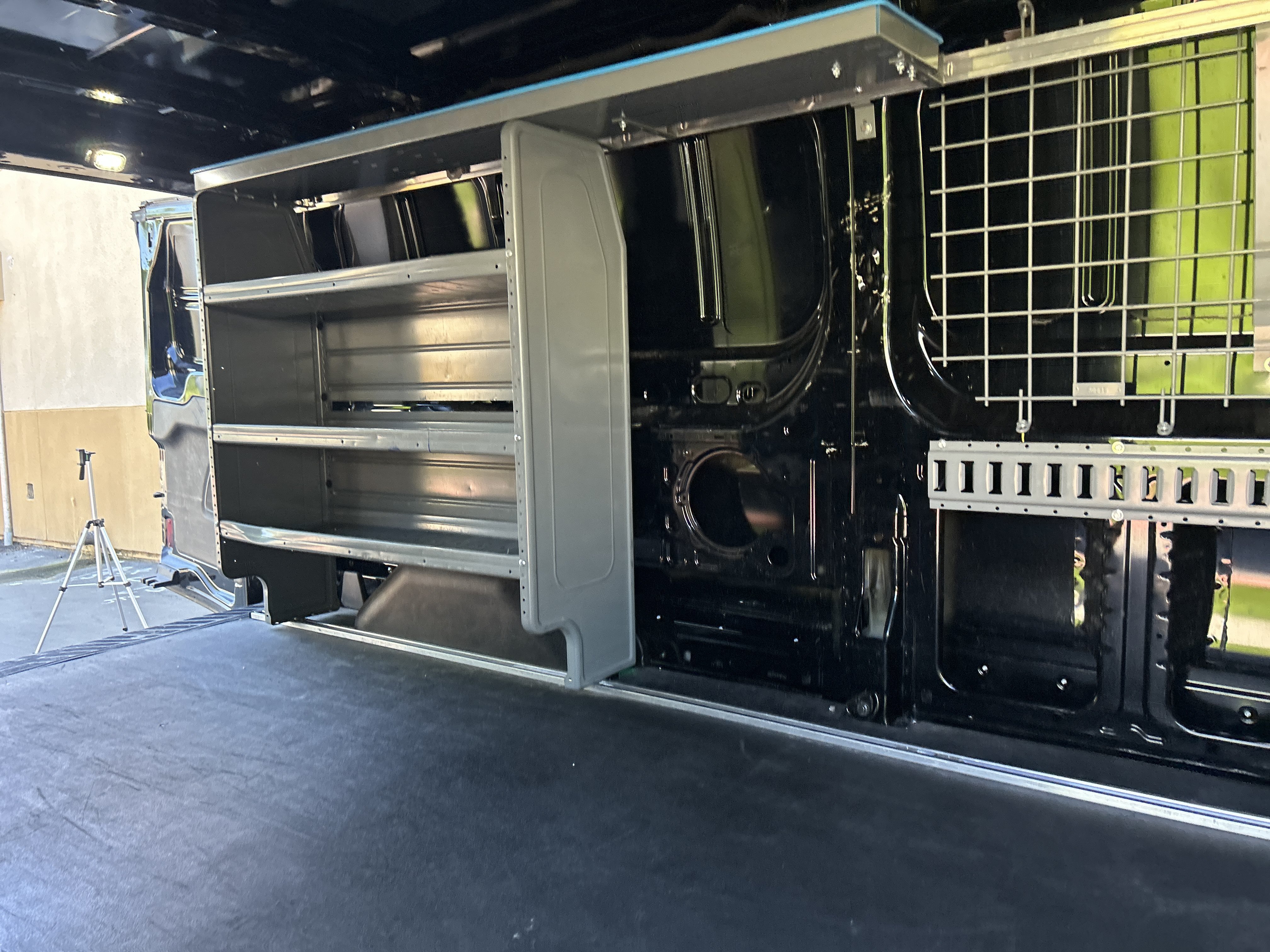 Used 2017 Ford Transit 250 148 Low Roof RWD image 18