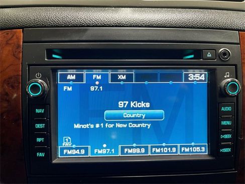 Used 2011 Chevrolet Avalanche LTZ image 16