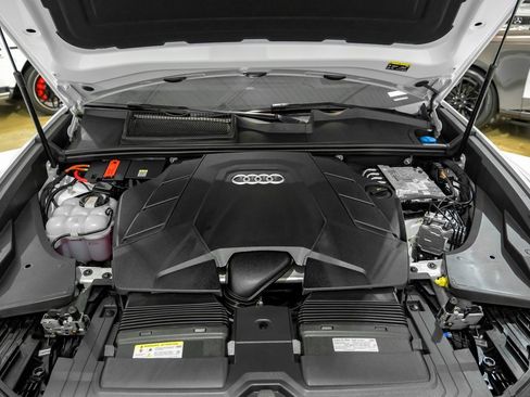 Used 2024 Audi Q8 Prestige image 47