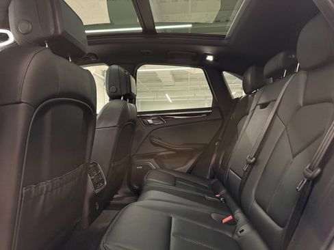 Certified 2026 Porsche Macan image 26