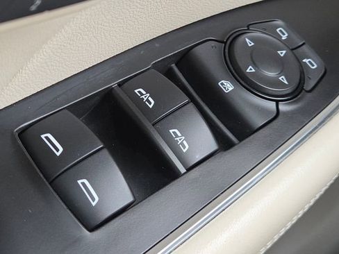 Used 2022 Buick Envision Avenir w/ Technology Package II image 31