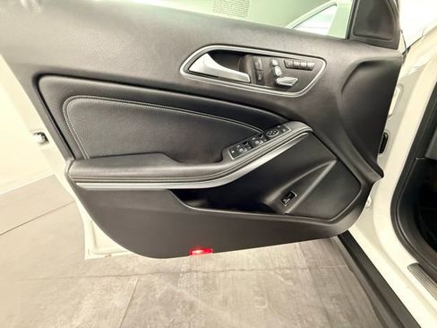 Used 2020 Mercedes-Benz GLA 250 image 14