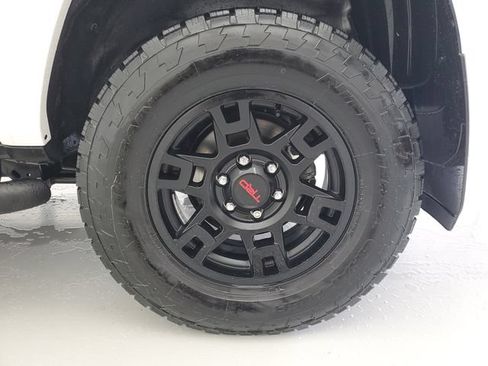 Used 2023 Toyota 4Runner SR5 Premium w/ Moonroof Package RWD image 10