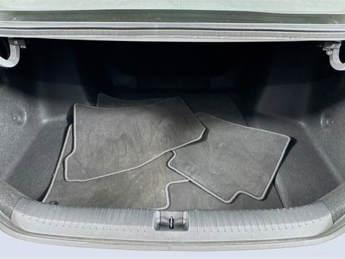 Certified 2025 Honda Accord SE image 19